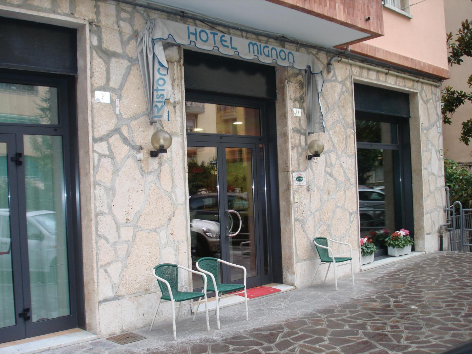 Hotel Mignon Alassio Esterno foto